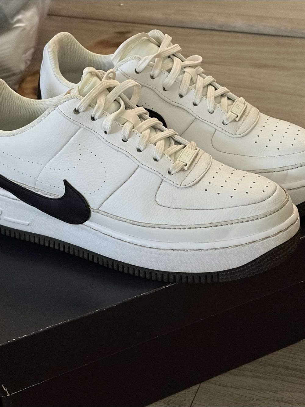 Women’s Nike Airforce 1 Jester XX Sneakers